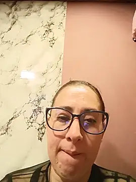 Snapshot of CHARLOTTE_1711 chatting on 10, 6, 2026 CHARLOTTE 1711 online show from 10, 6, 2026