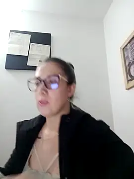 CHARLOTTE 1711 online show from 21, 3, 2025