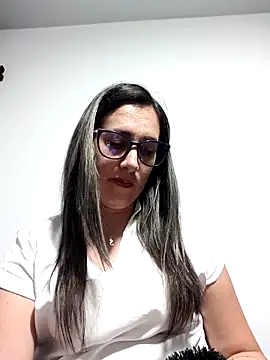 CHARLOTTE 1711 online show from 29, 9, 2025