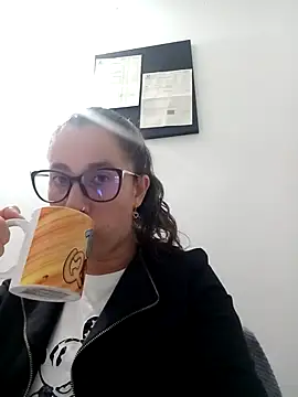 CHARLOTTE 1711 online show from 20, 3, 2025