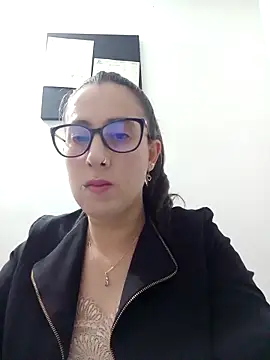 CHARLOTTE 1711 online show from 19, 2, 2025