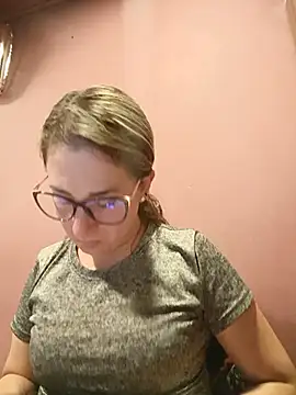 Snapshot of CHARLOTTE_1711 chatting on 24, 5, 2026 CHARLOTTE 1711 online show from 24, 5, 2026