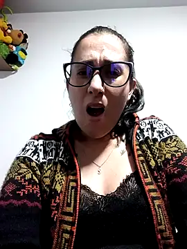 CHARLOTTE 1711 online show from 12, 11, 2025