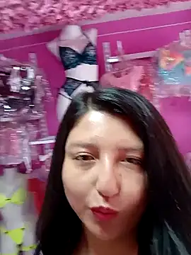 Snapshot of Melyy_Edii chatting on 23, 9, 2025 Melyy Edii online show from 23, 9, 2025