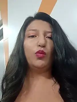 Snapshot of Melyy_Edii chatting on 11, 3, 2025 Melyy Edii online show from 11, 3, 2025