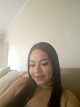 Novinhabonequinha3 online show from 27, 1, 2025