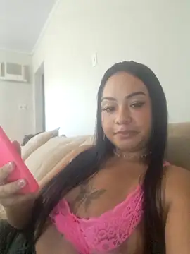 Novinhabonequinha3 online show from 12, 3, 2025