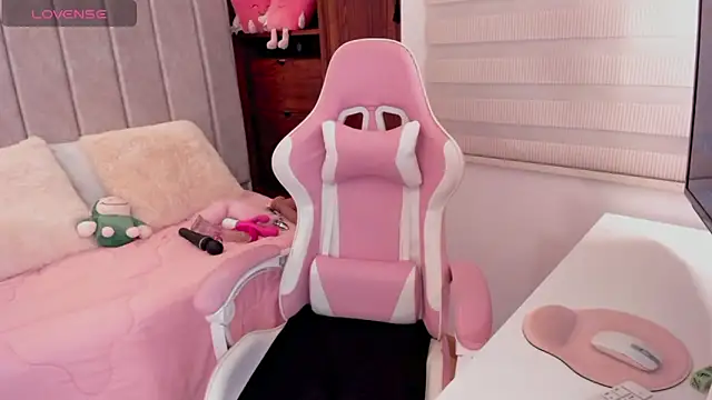 tamy xoo online show from 1, 10, 2025