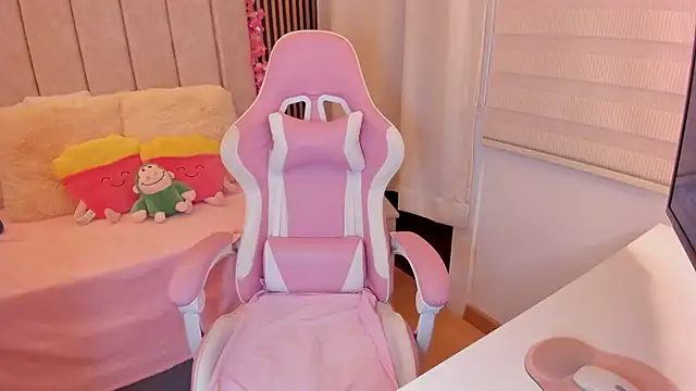 tamy xoo online show from 18, 4, 2026