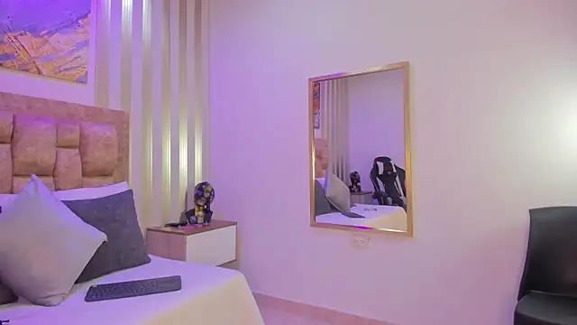 avis lara online show from 20, 9, 2025