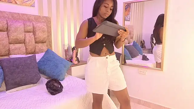 avis lara online show from 15, 12, 2025