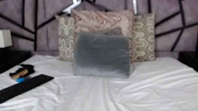 ilitzy cardona online show from 7, 3, 2025