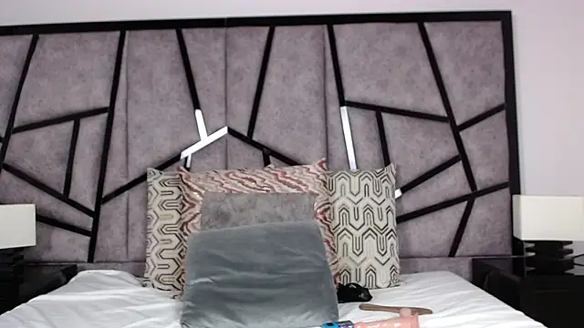 ilitzy cardona online show from 13, 3, 2025