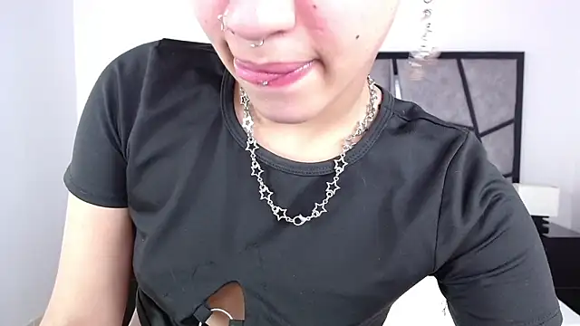 ilitzy cardona online show from 25, 2, 2025