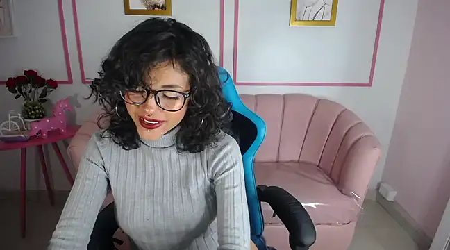 zoe ch  online show from 17, 3, 2025