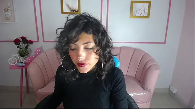 zoe ch  online show from 18, 3, 2025