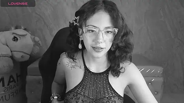 zoe ch  online show from 8, 7, 2026