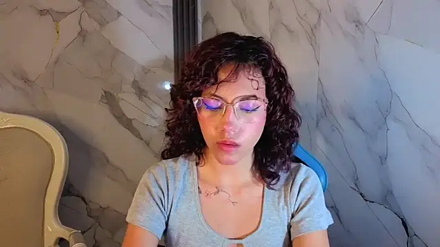 zoe ch  online show from 4, 6, 2026