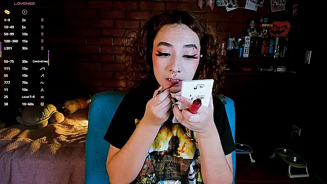 Annycolin  online show from 5, 2, 2026