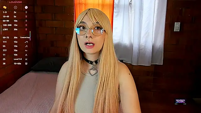 Annycolin  online show from 9, 3, 2025