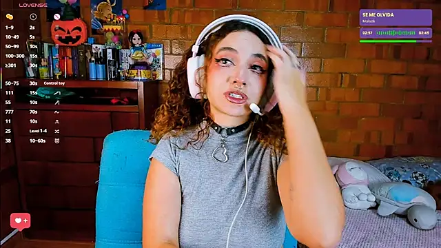 Annycolin  online show from 17, 10, 2025