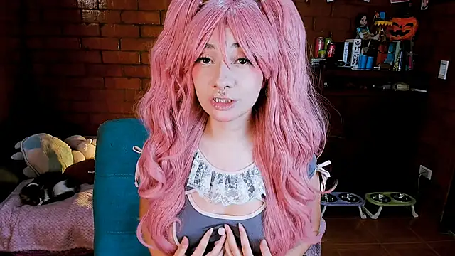 Annycolin  online show from 17, 2, 2026