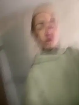 Black sweet Rose online show from 18, 12, 2025