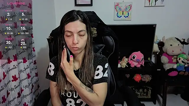 Princezzlove3 online show from 4, 10, 2025