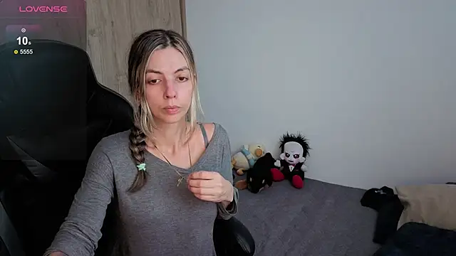 Princezzlove3 online show from 5, 2, 2026