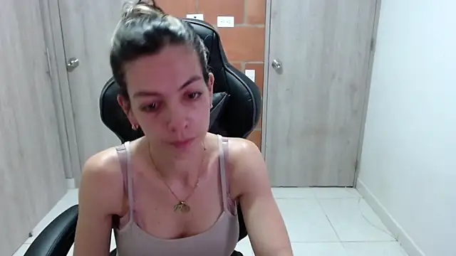 Princezzlove3 online show from 13, 3, 2025