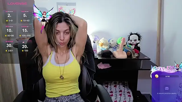 Princezzlove3 online show from 16, 4, 2026