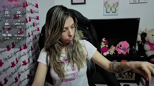 Princezzlove3 online show from 4, 10, 2025