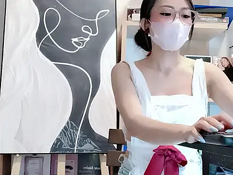 Lush-Office online show from 26, 11, 2025