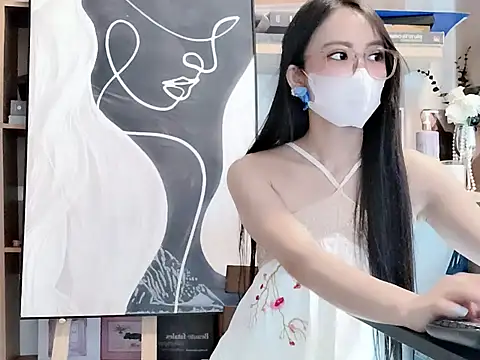 Lush-Office online show from 24, 11, 2025