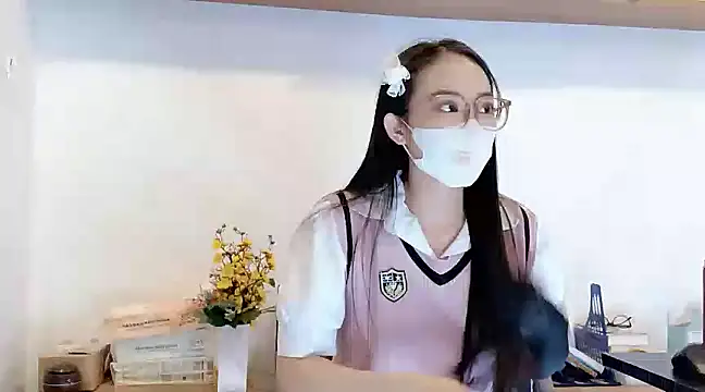 Lush-Office online show from 10, 3, 2025