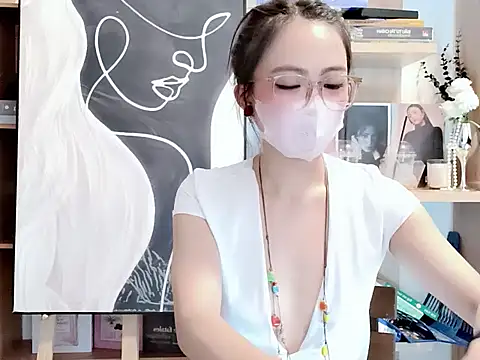 Lush-Office online show from 4, 12, 2025