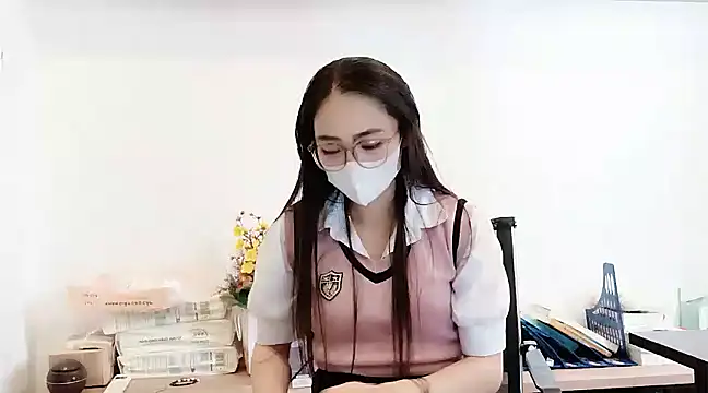 Lush-Office online show from 23, 3, 2025