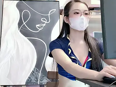 Lush-Office online show from 10, 11, 2025