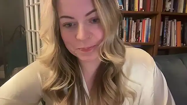 Snapshot of girlnextdoorjoelle chatting on 11, 1, 2025 girlnextdoorjoelle online show from 11, 1, 2025