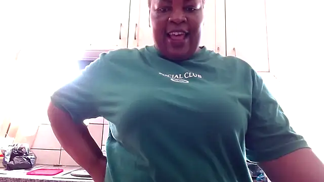 omalicha98 online show from 22, 9, 2025