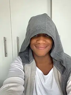 snotLoud online show from 28, 2, 2025