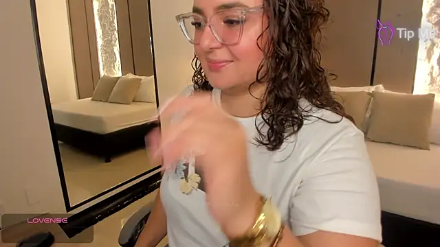 lilly ass  online show from 27, 5, 2026