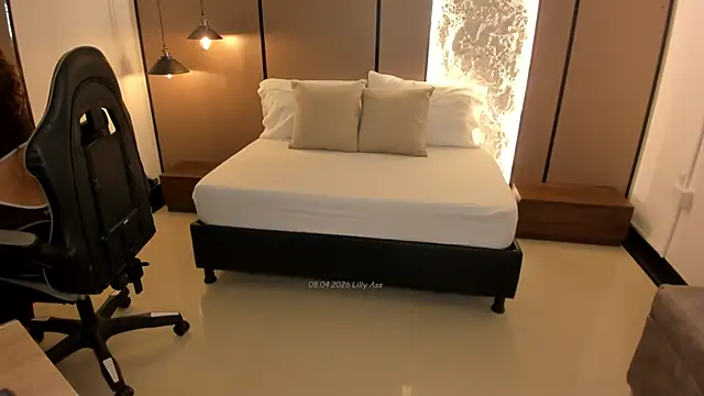 lilly ass  online show from 8, 4, 2026