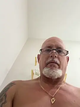 carlospingalinda online show from 5, 2, 2026