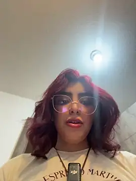 Snapshot of MartinaSooler chatting on 3, 7, 2026 MartinaSooler online show from 3, 7, 2026