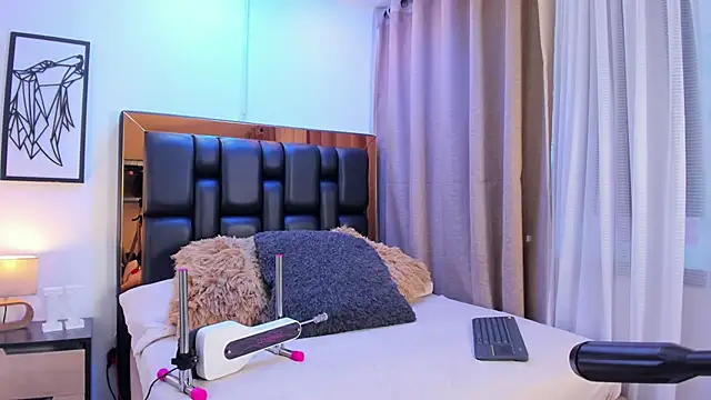 Katalina Evans online show from 27, 2, 2026