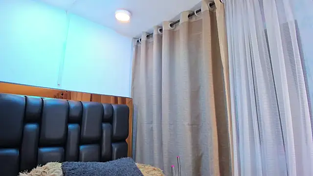 Katalina Evans online show from 9, 4, 2026