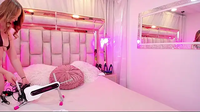 Katalina Evans online show from 18, 12, 2025