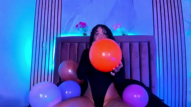 BrigitteRoy  online show from 22, 10, 2025