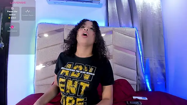 BrigitteRoy  online show from 18, 4, 2026